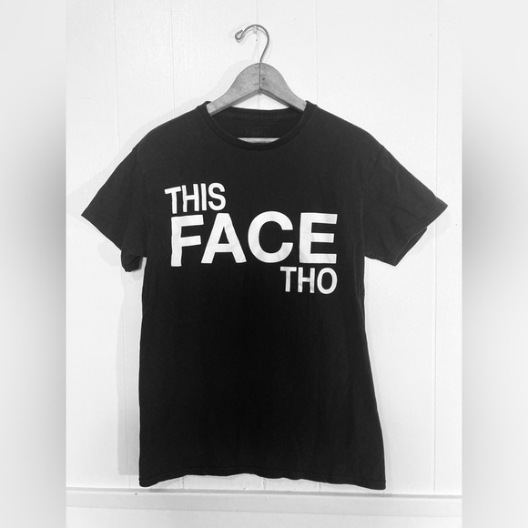 Spencers This Face Tho Crewneck Graphic T Shirt Size Small - Picture 1 of 2